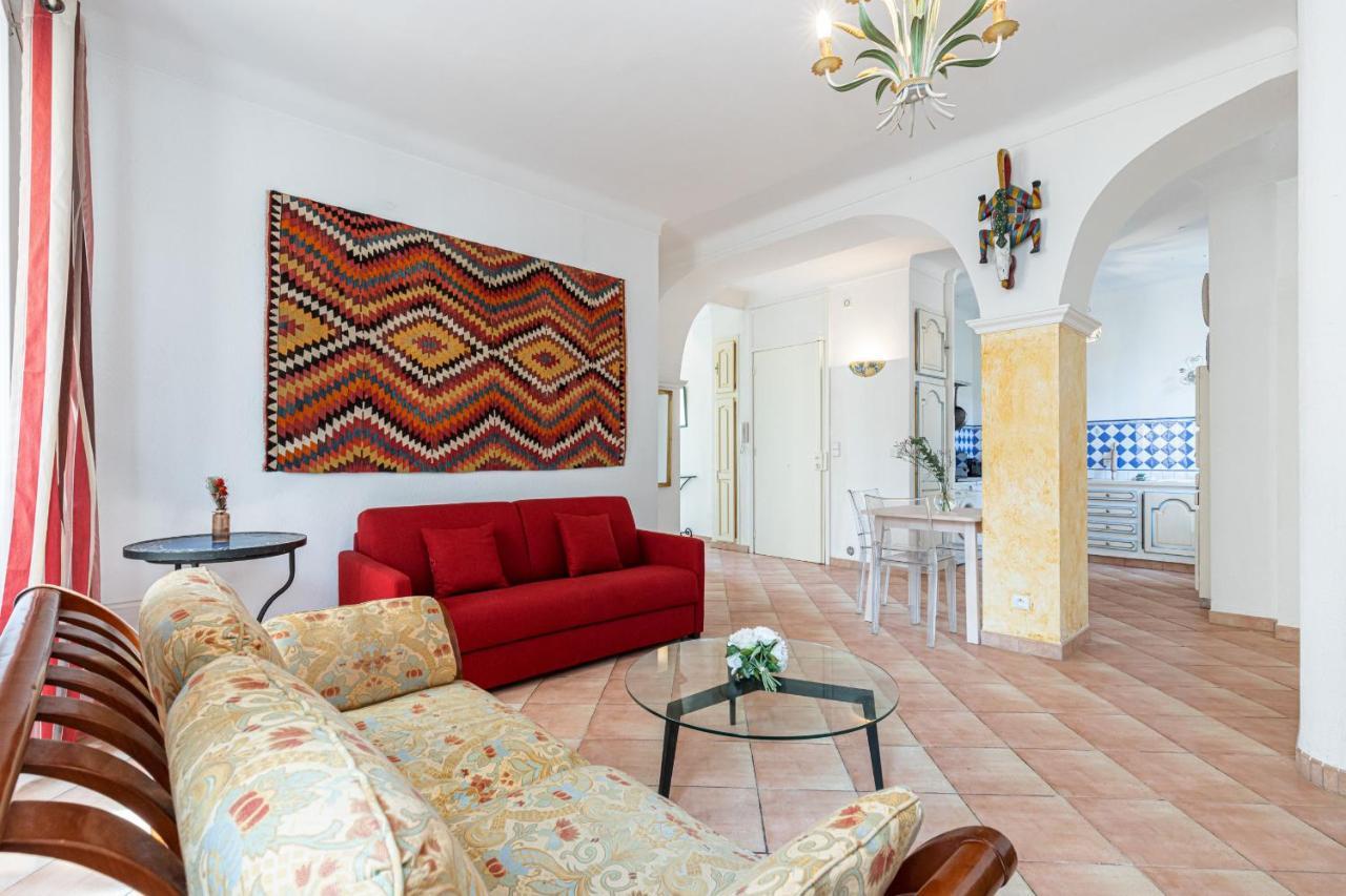Large 2 Bdr Downtown - Ac & Terrace Appartamento *