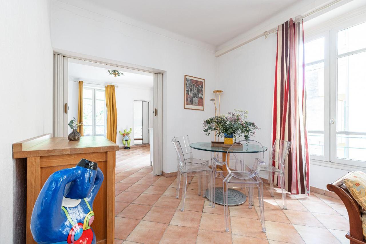 Large 2 Bdr Downtown - Ac & Terrace Appartamento *