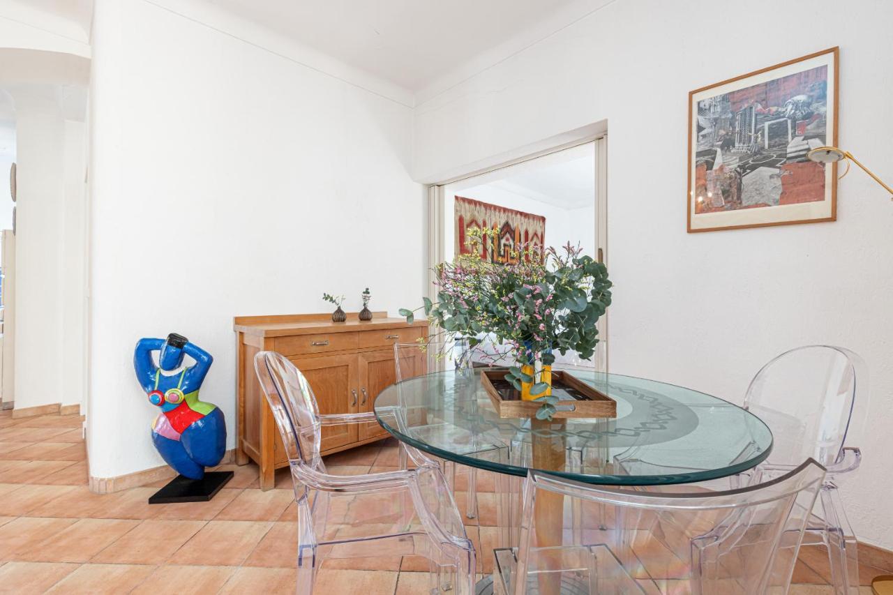 Large 2 Bdr Downtown - Ac & Terrace Appartamento *