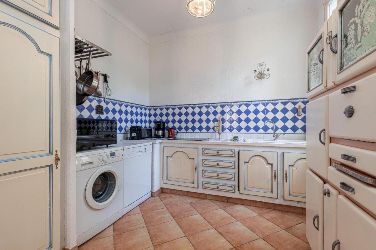 Large 2 Bdr Downtown - Ac & Terrace Appartamento *