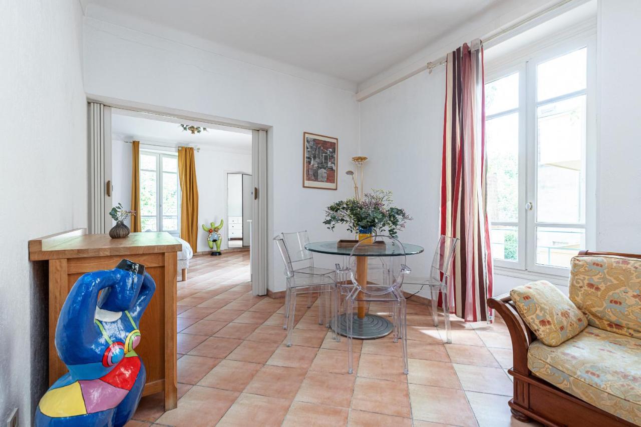 Large 2 Bdr Downtown - Ac & Terrace Appartamento *