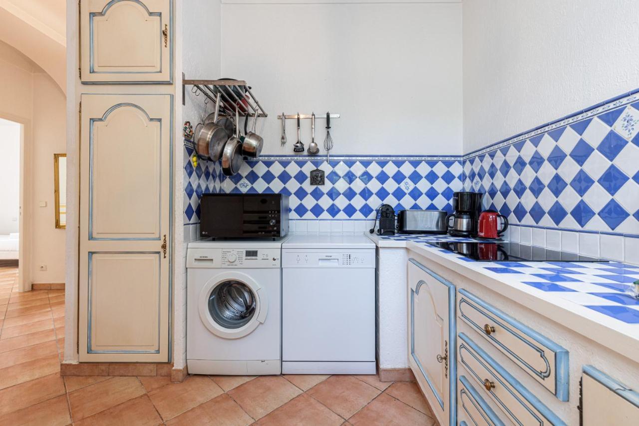 Large 2 Bdr Downtown - Ac & Terrace Appartamento *